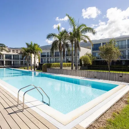 Home2book Stunning La Quinta, Pool Apartment *